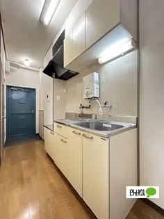 ハウスブルーネ【302号室】のキッチン