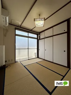 ハウスブルーネ【302号室】の居間