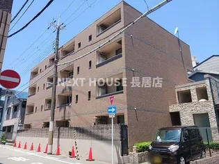イーリス ウィステリア【4階】の外観