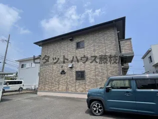 静岡県焼津市大村2丁目【アパート】の外観