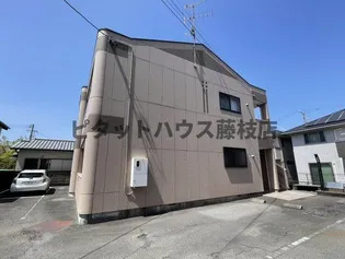 静岡県焼津市大住【アパート】の外観