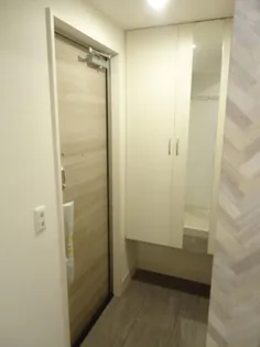 カーサ・エテルノ西津田B【1階】の玄関