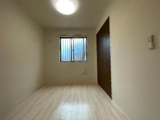 ブルースター【1階】の寝室