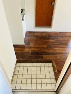 ハイツヤマギワ【2階】の玄関