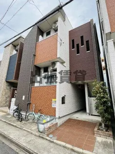 HALFLATS【2階】の外観