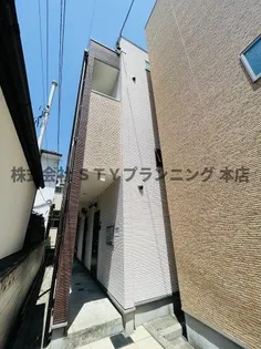 カトルセゾン彩【2階】の外観