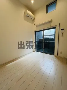 ブルースカイ【1階】の居間