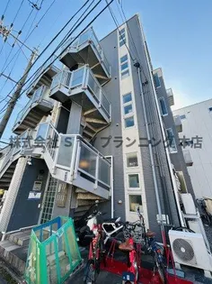 リンデンバウムJ6 B棟【1階】の外観