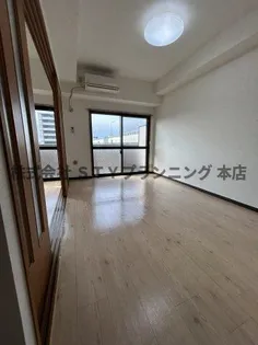 K・ドミール【5階】の居間