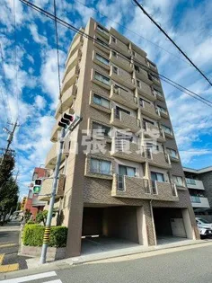 クイーンズ・スクエア【2階】の外観