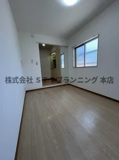 ジョイフル亀島【3階】の居間