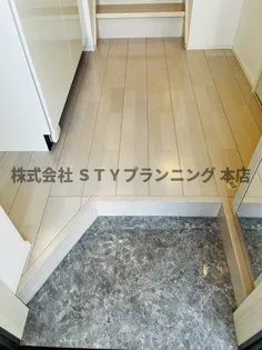 ハーモニーテラス今池南【2階】の玄関