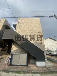 プレシオール【2階】の外観