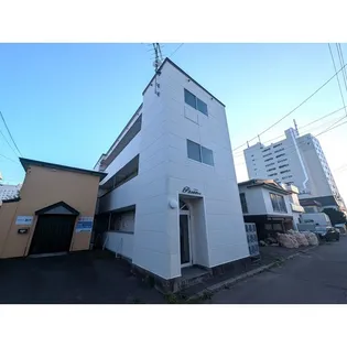 PASEO本町【202号室】の外観