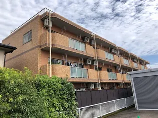 鹿児島県姶良市東餅田【マンション】の外観