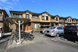 鹿児島県姶良市西餅田【アパート】の外観