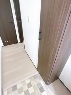 TYTG【2階】の玄関