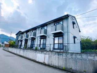 鹿児島県姶良市池島町【アパート】の外観