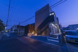 Secretariat・セクレタリアト【2階】の外観