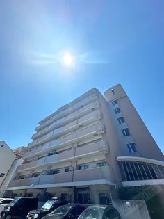 シーズモア【2階】の外観