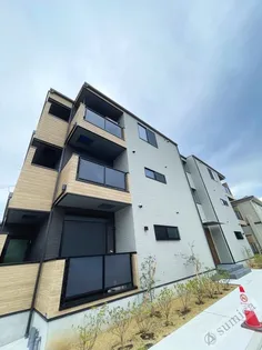 D porta Luchta【1階】の外観