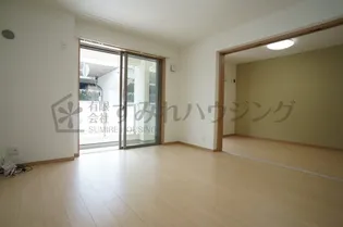 コンモベドール【④号室(304)号室】の居間