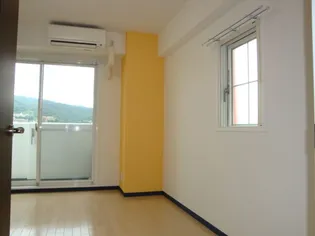 ビガーポリス133宝塚【305号室】の寝室