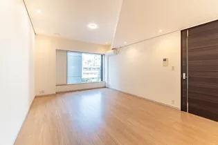 プラティーヌ西新宿【5階】の外観