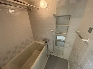 ドール魚崎【2階】の風呂