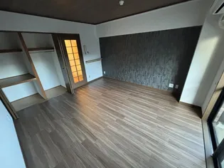 ドール魚崎【2階】の居間