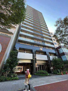 プレサンスタワー難波WEST【4階】の外観