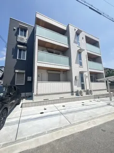 バレンティア【2階】の外観