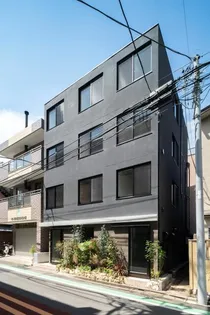 trias216【2階】の外観