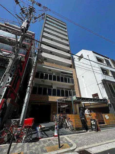 クリスタルエグゼ心斎橋【2階】の外観