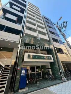 プレジール靭公園【3階】の外観