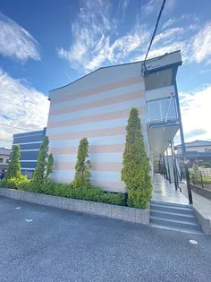 レオパレスセリバテール仁川【1階】の外観