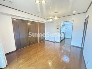 ベルレーブ本山【3階】の居間