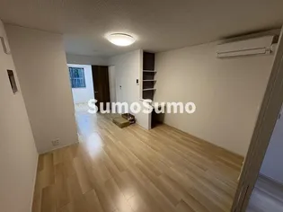 ヒールコート関守【1階】の居間