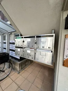 イスズハイツベル苦楽園Pー2【3階】の外観