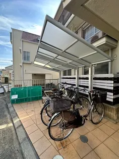 イスズハイツベル苦楽園Pー2【3階】の外観