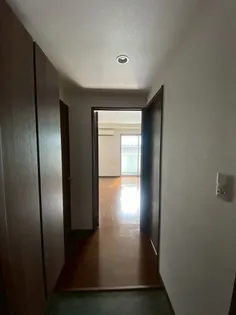 MANO MANSION【3階】の玄関