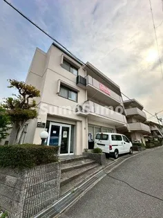 チャールズ・ミッシェル【1階】の外観