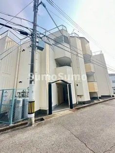 ファーストハウス【3階】の外観