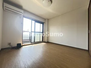 ERシティーズ住吉【3階】の居間