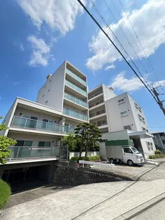 兵庫県宝塚市仁川月見ガ丘【マンション】の外観