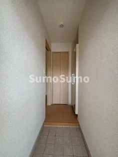 クレモンティーヌ【1階】の玄関