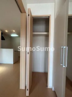 クレモンティーヌ【1階】の内装