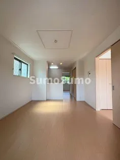 クレモンティーヌ【1階】の居間