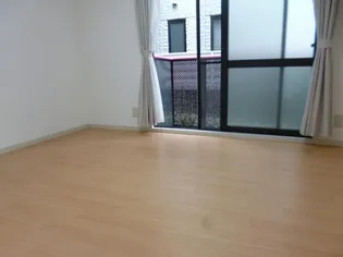 ヴィラージュ甲南山手【1階】の寝室