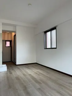 ロマネスク西新第二【2階】の寝室